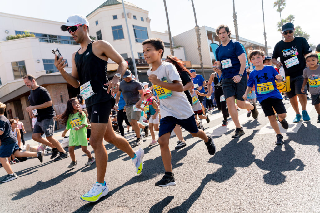 Pacific Bliss Runners build a healthier world at the 18th Volvo Santa